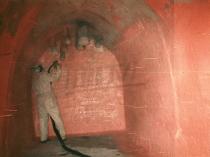 POLYUREA 1998 Podzemí